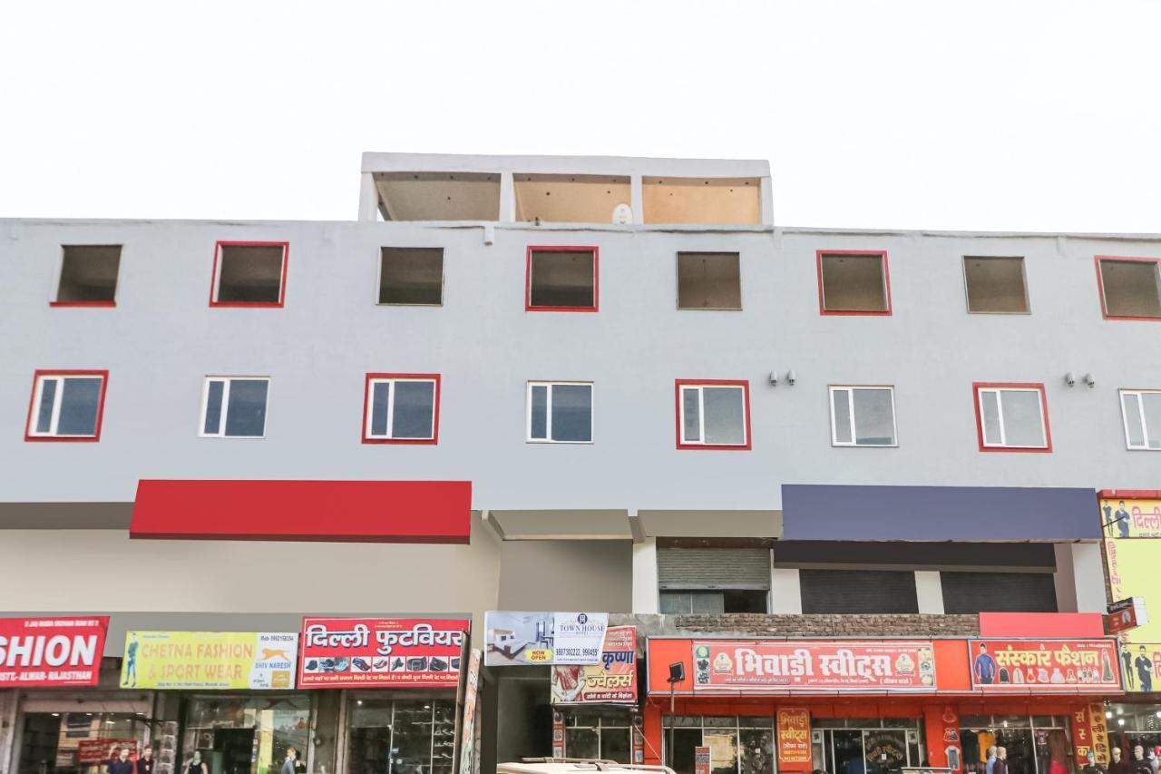 Townhall Bhiwadi Eksteriør bilde
